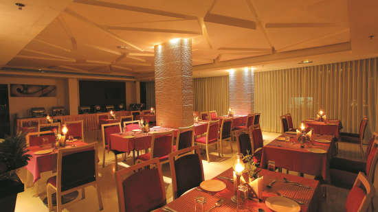 Diners Summit Multicuisine restaurant at Biverah Hotel Suites, Restaurant in Trivandrum 2